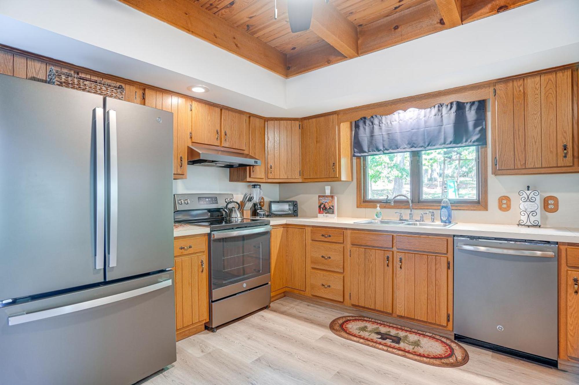 With Screened Porch And Gas Grill! McGaheysville
